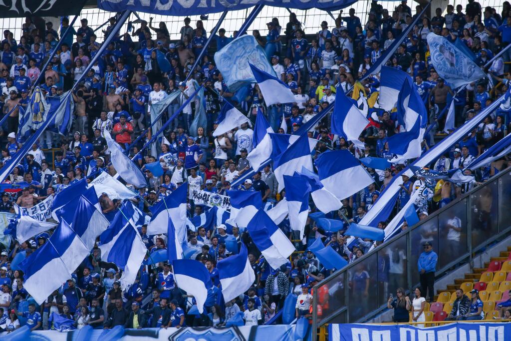 Hinchada de Millonarios. Foto: Getty Images.