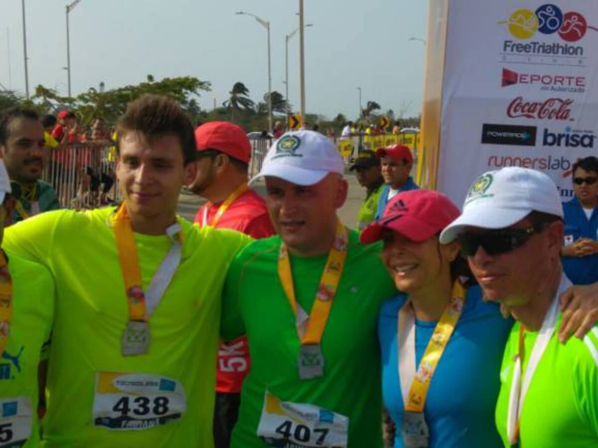 Ministra Gina Parodi corrió en Media Maratón en Barranquilla