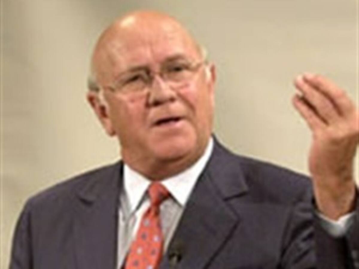Frederik de Klerk: 'no hay fórmulas mágicas ni es fácil terminar un conflicto'