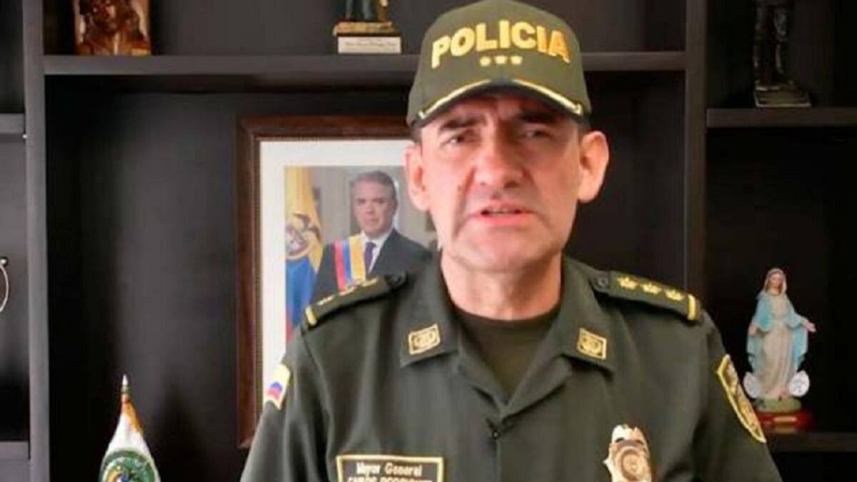 Autoridades buscan autores de atentado contra la policía