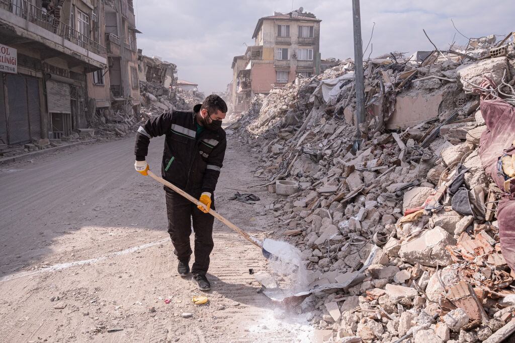 HATAY, TURKIYE- FEBRUARY 19: City destroyed by an earthquake on February 19, 2023 in Hatay, Türkiye. The death toll from a catastrophic earthquake that hit Turkey and Syria has topped 41,000, with search and rescue teams starting to wind down their work. (Photo by Ugur Yildirim / dia images via Getty Images)