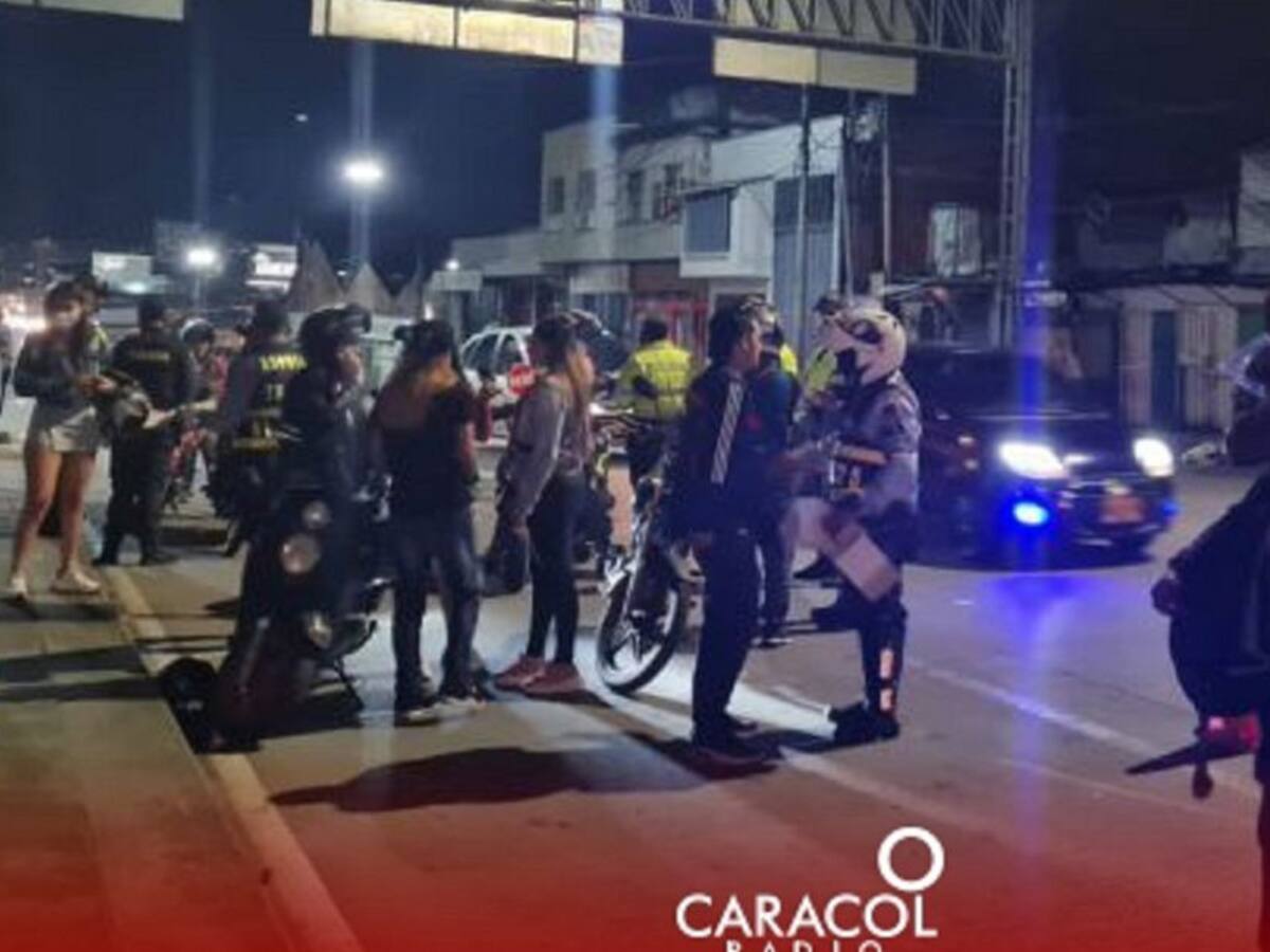 Autoridades en Armenia prohíben caravanas en inicio de temporada decembrina