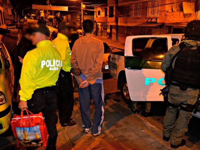 Capturan al hombre que hirió a 2 Policías en Belén Aguas Frías en Medellín