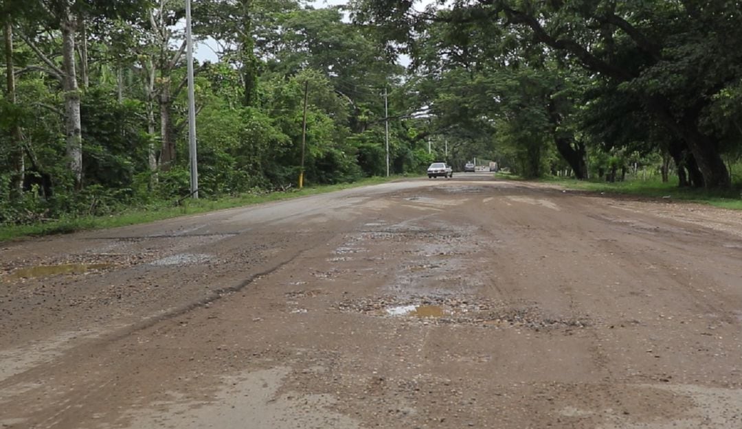 Habitantes de la zona rural de Magangué aseguraron que la vía no está totalmente pavimentada y en buenas condiciones como lo anunció Duque