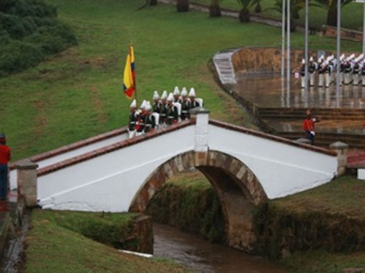 Después de 194 años, la fiesta del 7 de agosto en el Puente de Boyacá, ahora en Medellín
