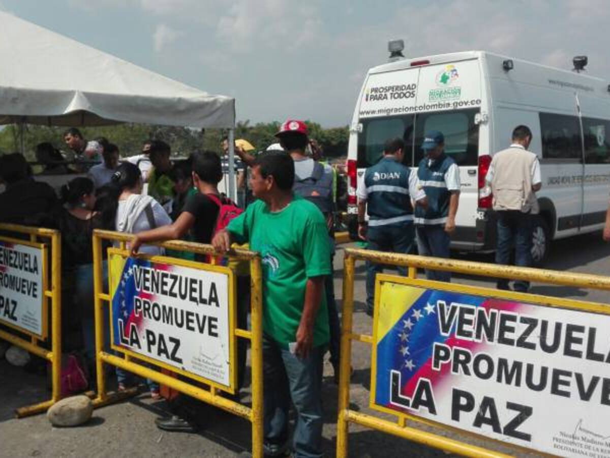 Autoridades colombianas incrementan el control a venezolanos en la frontera