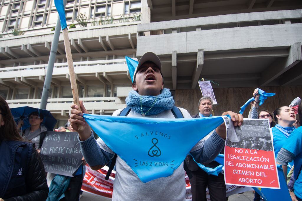 La bancada provida del Congreso radicó, ante la Registraduría Nacional, el referendo por la vida con el que busca tumbar la decisión de la Corte Constitucional de despenalizar la interrupción voluntaria del embarazo hasta la semana 24