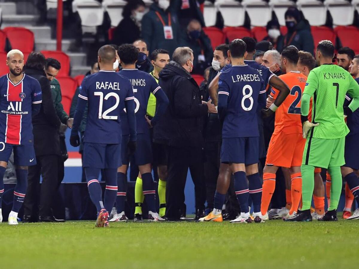 PSG e Istanbul se unieron ante un acto de racismo y su juego fue aplazado