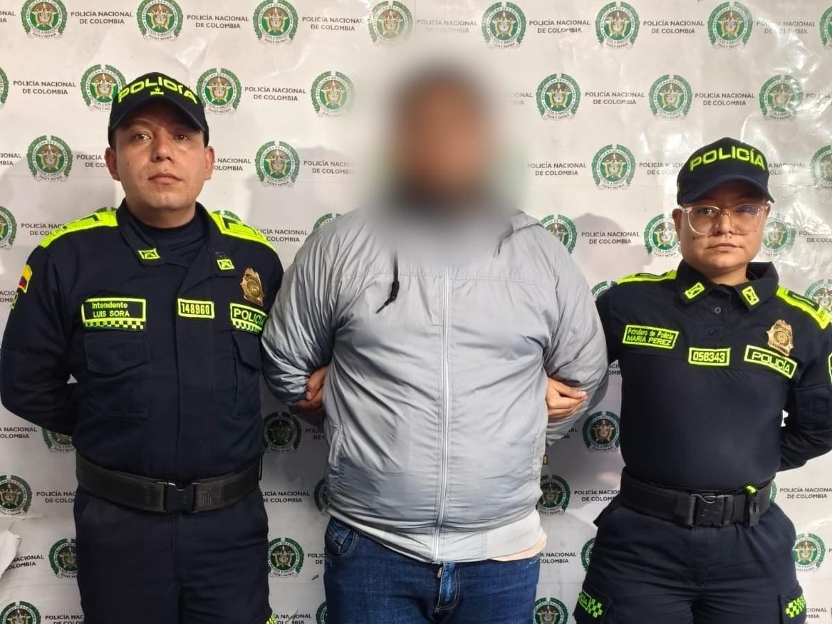 Capturan a un hombre por presuntamente abusar de sus tres hijastras en Bogotá