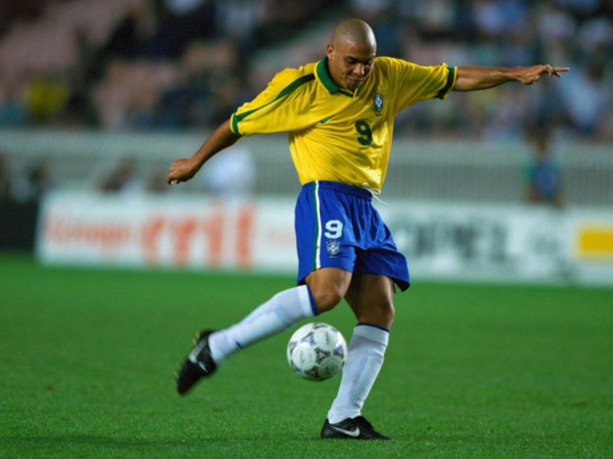 Maradona, Pelé, Ronaldo y Ronaldinho volverán a las canchas en el FIFA 18