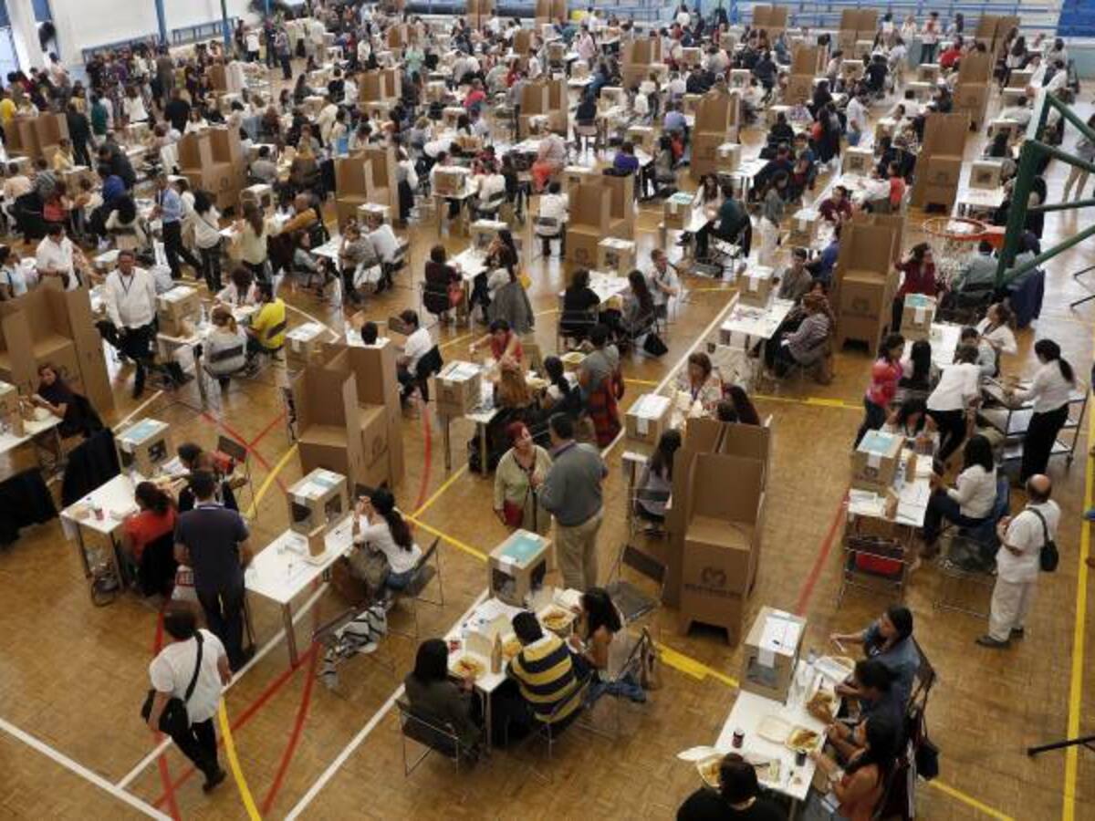 Con el #PlebiscitoEnElExterior, colombianos reportan participación en jornada electoral