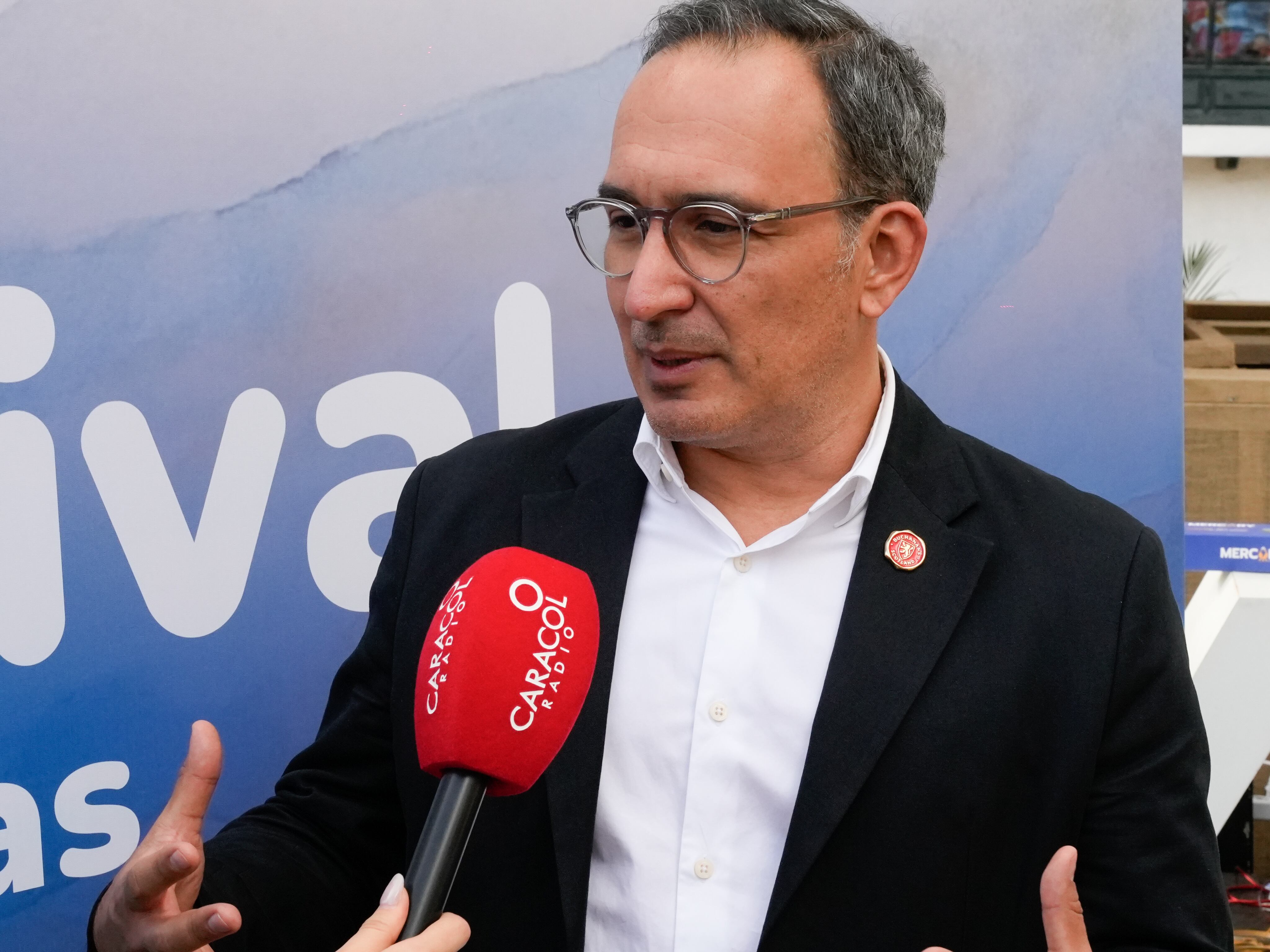 Carlos Ortiz, director de Relaciones Corporativas de DIAGEO, pidió estabilidad fiscal para garantizar la sostenibilidad del sector. | Foto: Caracol Radio