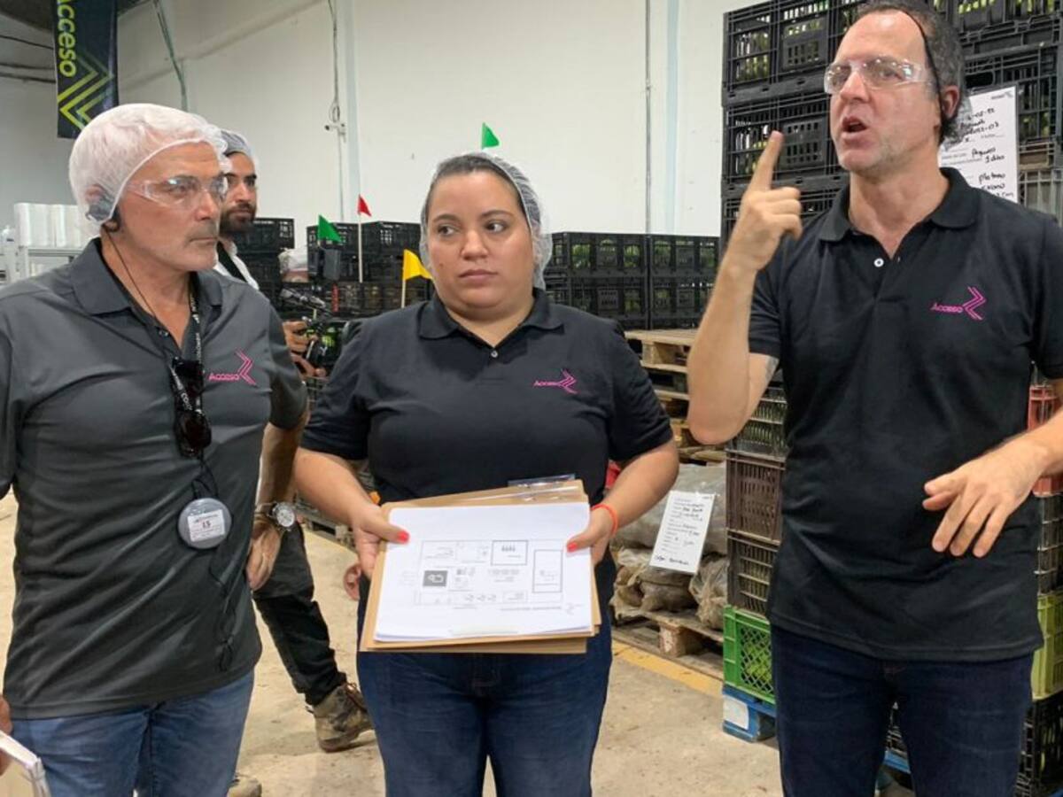 Filántropo Frank Giustra impulsa programa de alimentación en Barranquilla