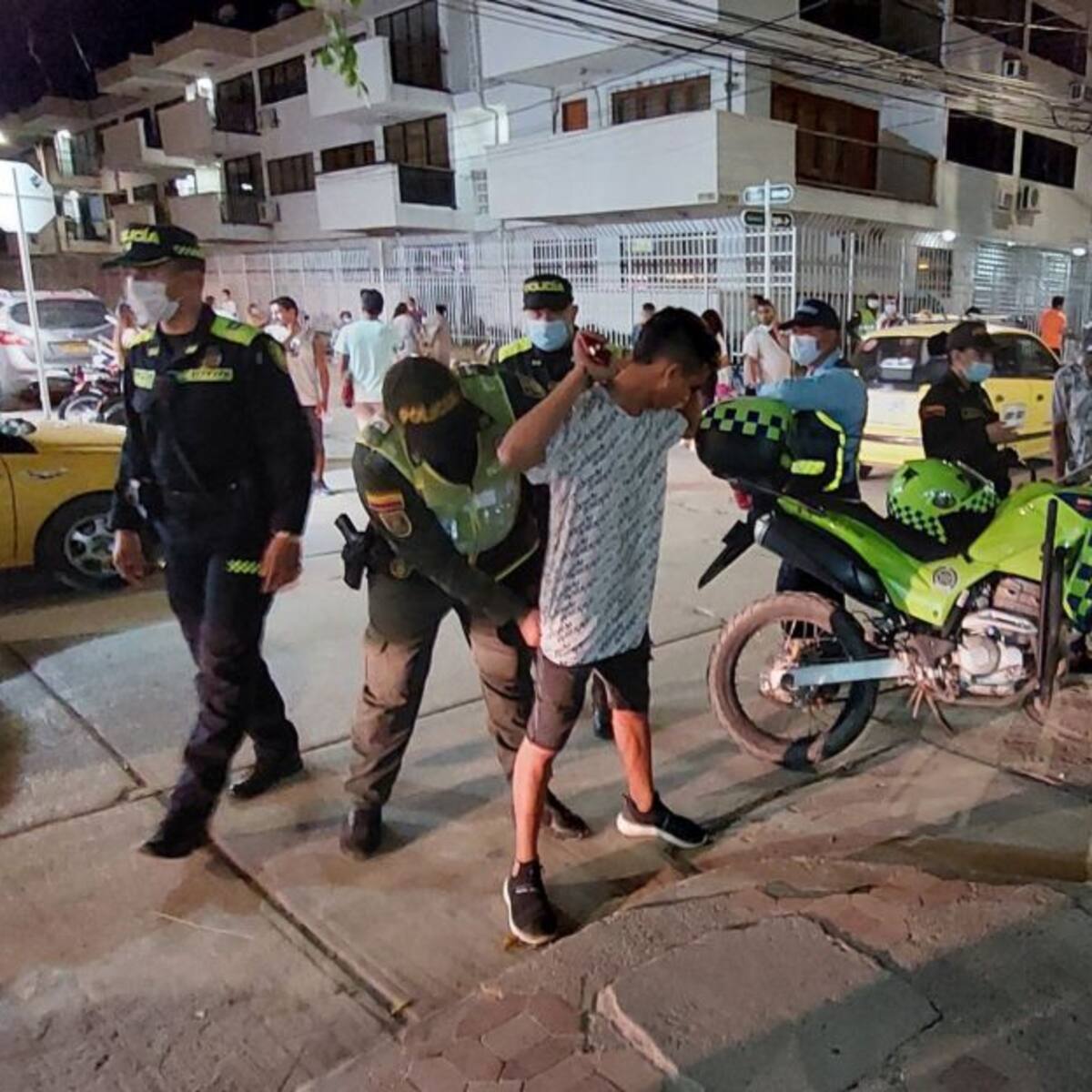 Violando el parrillero hombre, en Santa Marta han hurtado a 234 personas