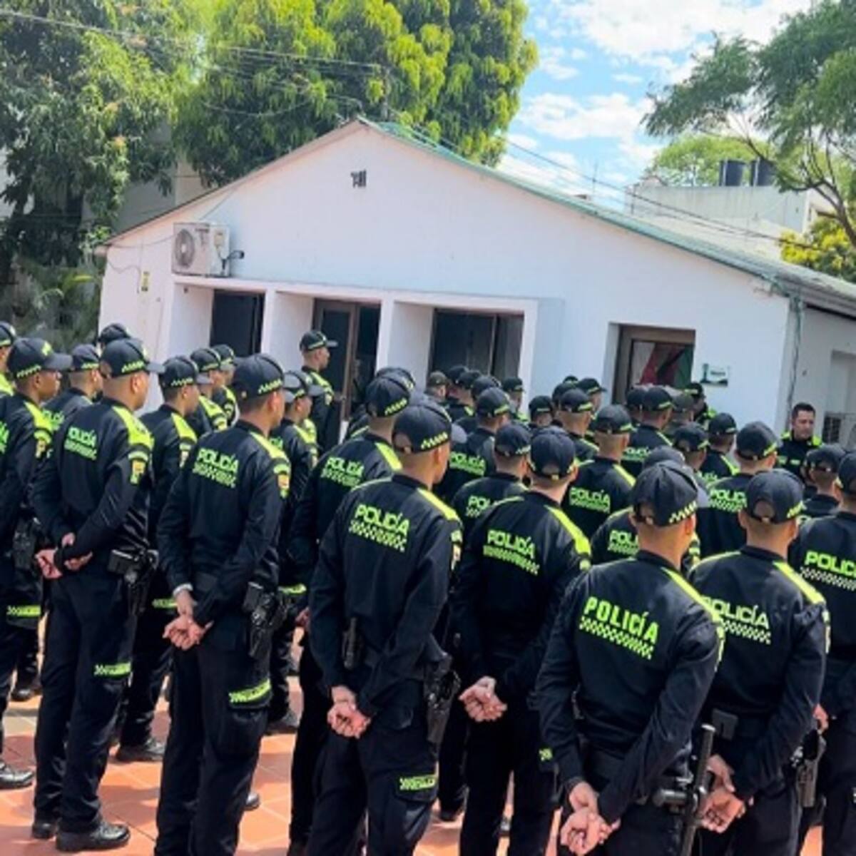 Autoridades investigan la muerte de un patrullero de la Policía en la estación de Los Mártires