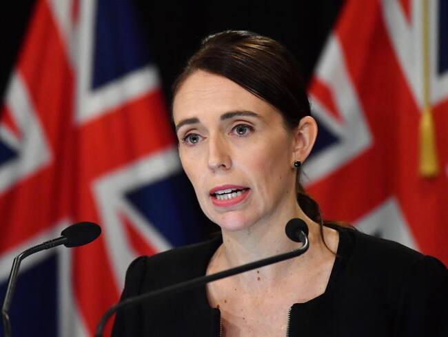 Primera ministra de Nueva Zelanda abrirá debate de control de armas