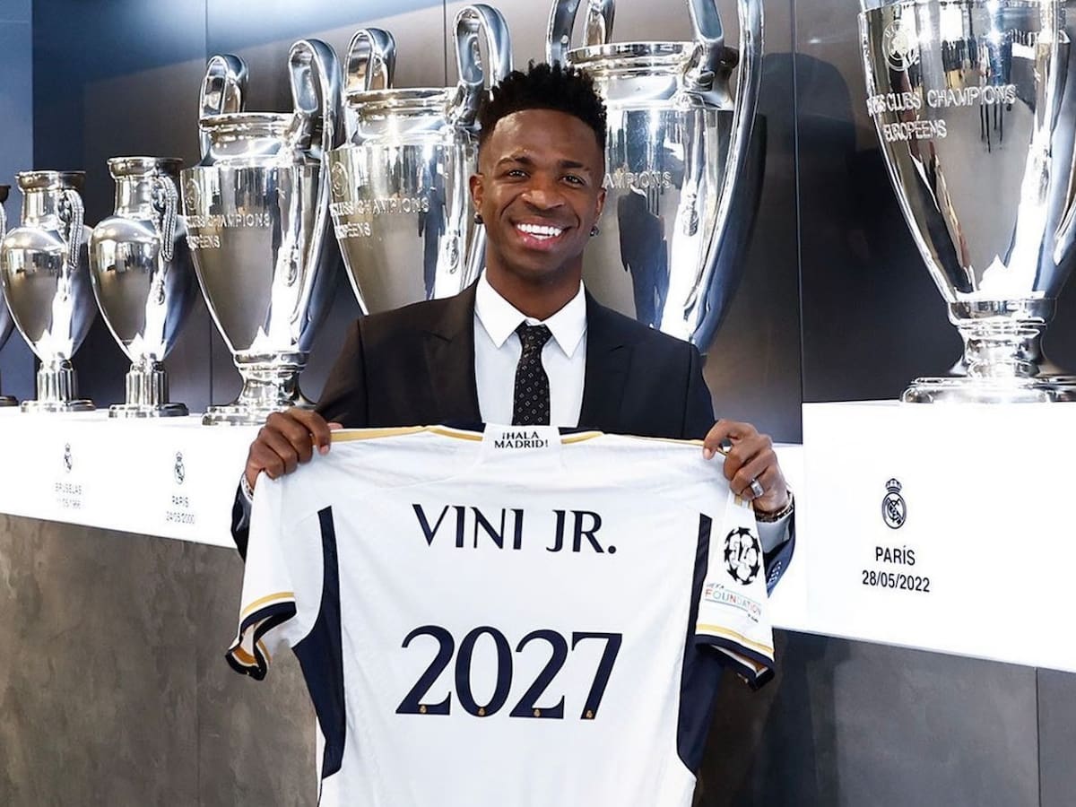 Vinicius Jr para rato en el Real Madrid: renovó contrato