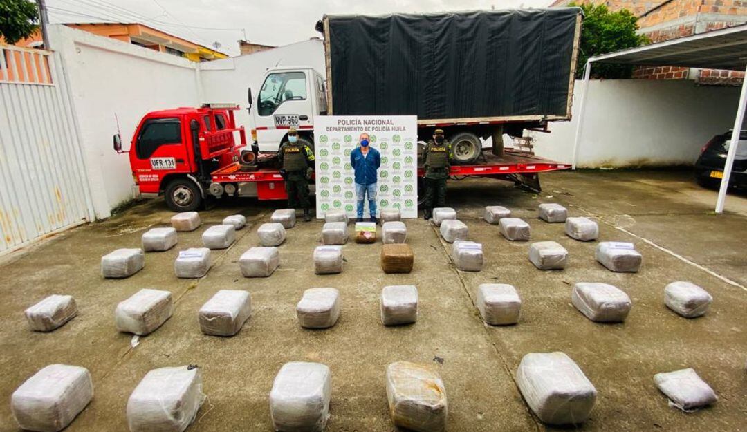Incautan media tonelada de marihuana en la vía Garzón- Neiva.   