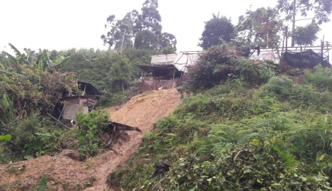 Emergencia por lluvias en Acevedo 