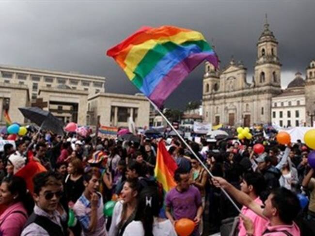 Pese a la oposición de la Procuraduría, juez cita a contrayentes de matrimonio gay