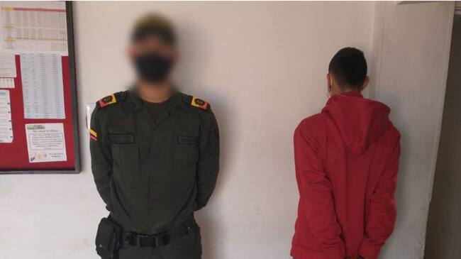 Capturado por el delito de hurto