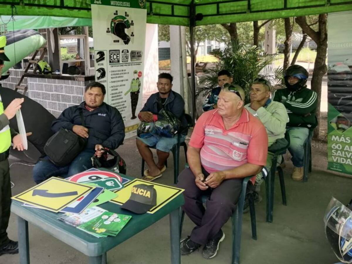 Policía de Bolívar despliega operativos para prevenir accidentes viales