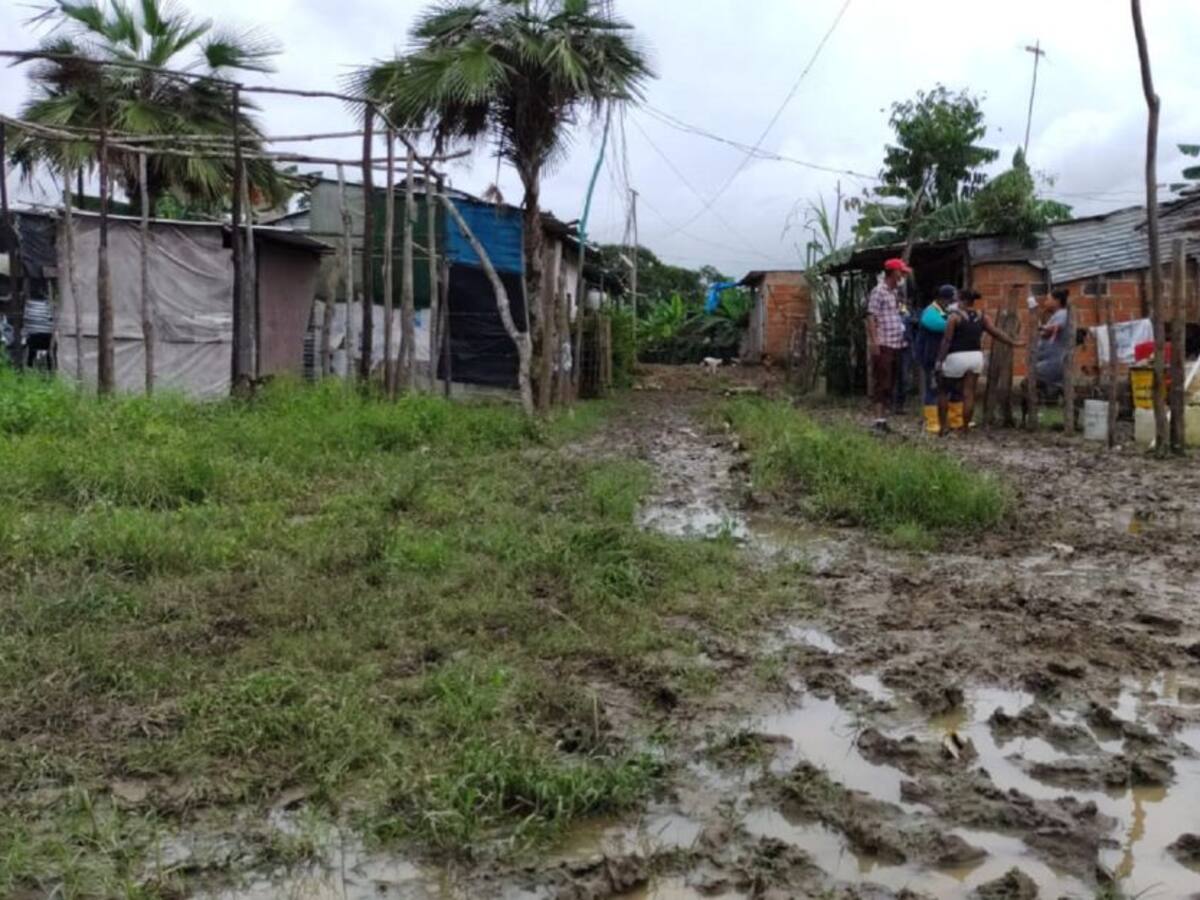 En Cartagena Acuacar dona $150 millones en ayudas para damnificados