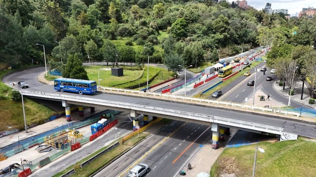 Cierre del Puente carrera 7 con calle 100. Foto Alcaldía Mayor de Bogotá.