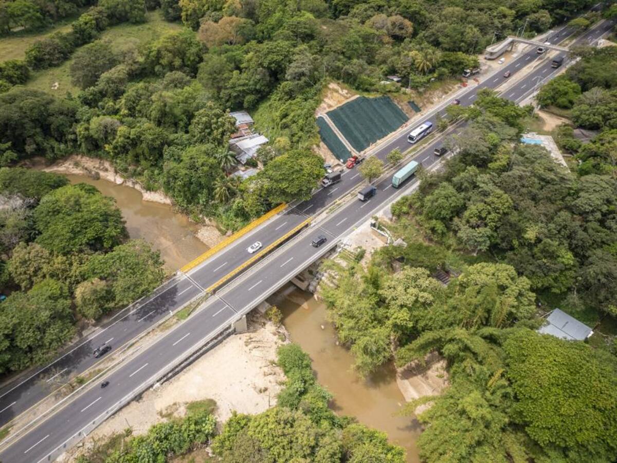 50km de la vía rehabilitada Girardot - Melgar entraron en operación para Semana de Receso
