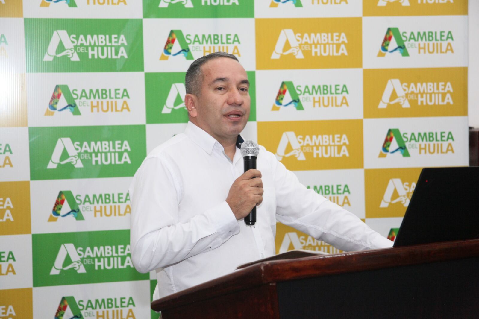 Wilson Díaz Sterling, contralor departamental del Huila, alertó sobre cesantías no presupuestadas que afectan la vigencia 2026.