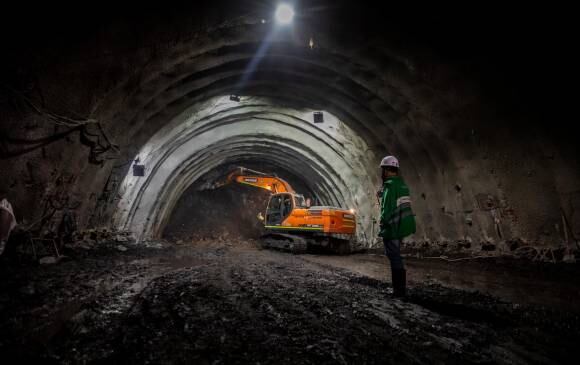 Obras en el Túnel del Toyo. Foto: Colprensa.