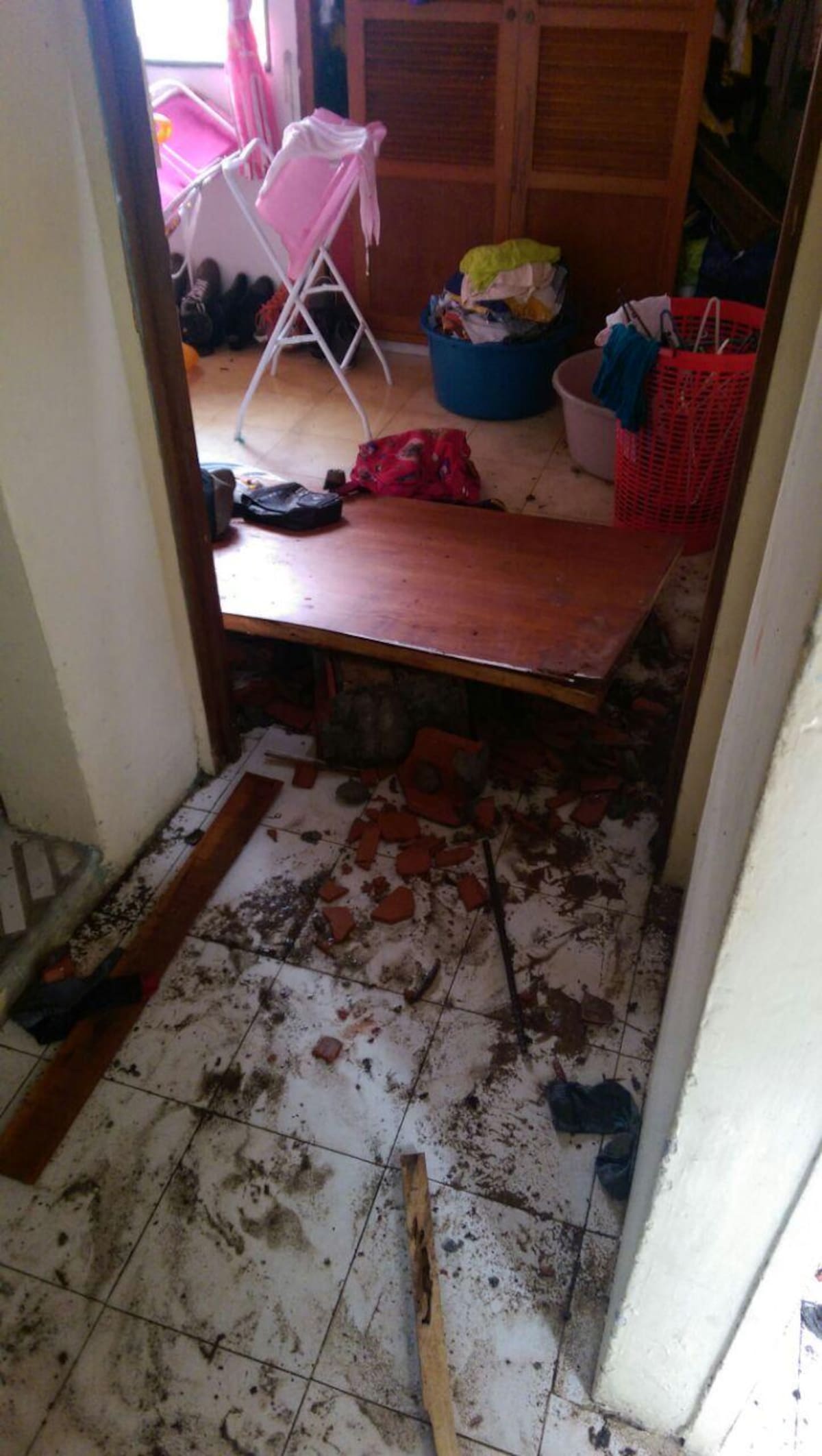 Una mujer muerta y 300 casas afectadas con el fenómeno natural. Dos templos de la localidad también resultaron averiados