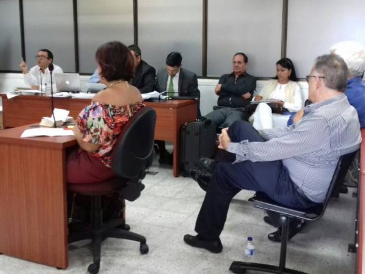 Diputados y ex diputados del Quindío no podrán salir del país mientras se adelanta investigación