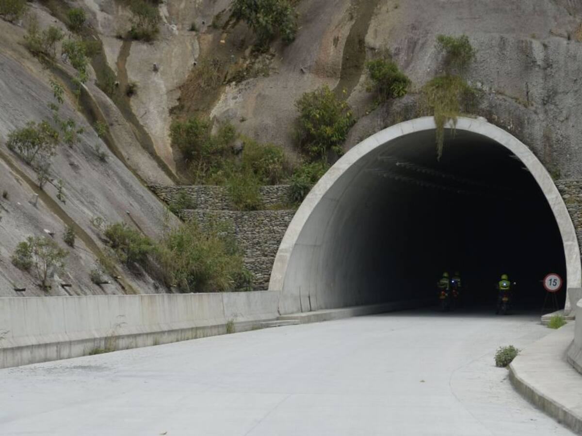 Túnel de La Línea: repercusiones en el gremio transportador