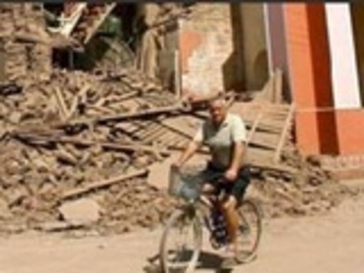 Vea imágenes del terremoto de 8,8 grados en Chile. Rescate en medio de los destrozos