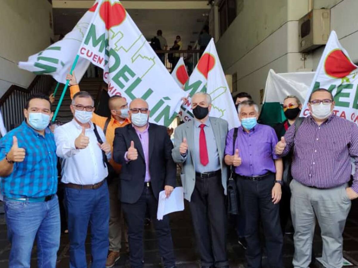Movimiento que busca revocar a Daniel Quintero fue inscrito en Registraduría