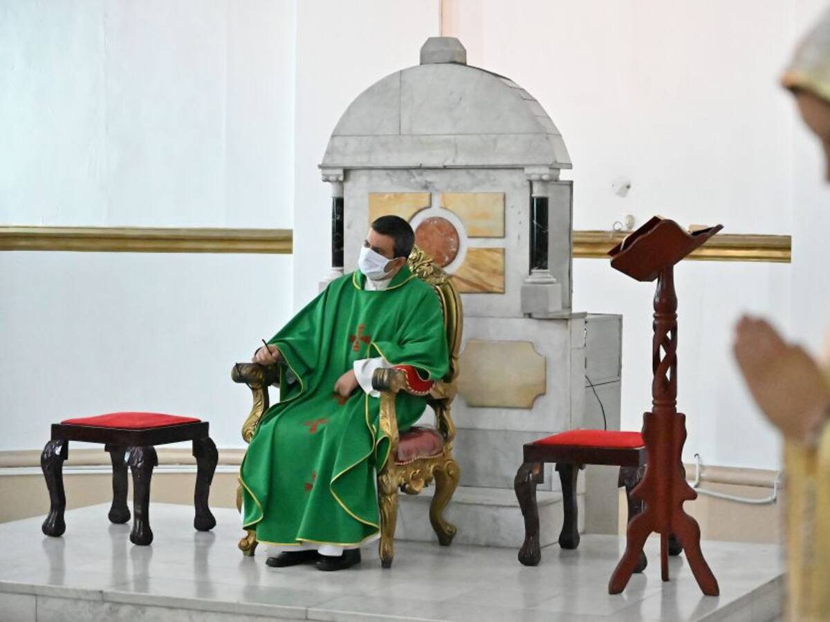 Intentan agredir a párroco por evitar procesión en Sabanalarga