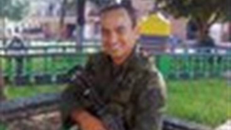 Madre de patrullero Carlos Alberto Ocampo se declara feliz por la liberación de su hijo