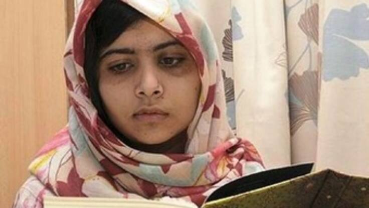 Niña paquistaní tiroteada por talibanes se recupera y crea fondo para la educación