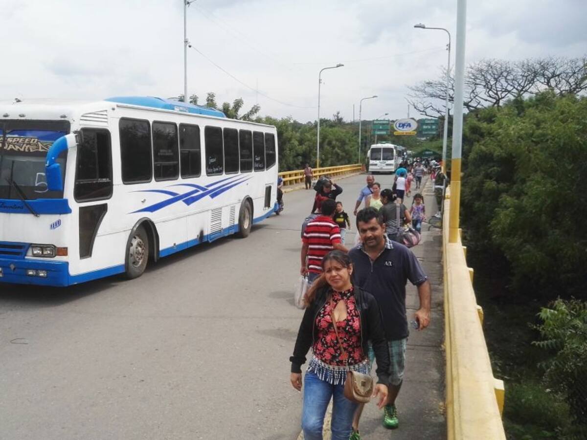 Empresarios revisan estrategias ante eventual reapertura de frontera