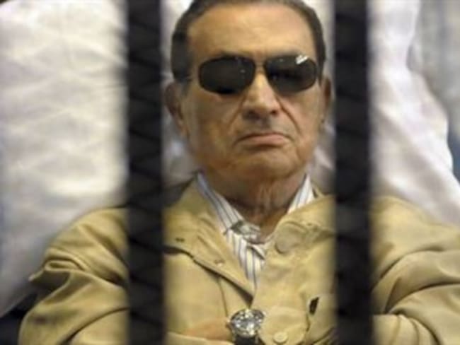 Mubarak es condenado a cadena perpetua por la muerte de manifestantes