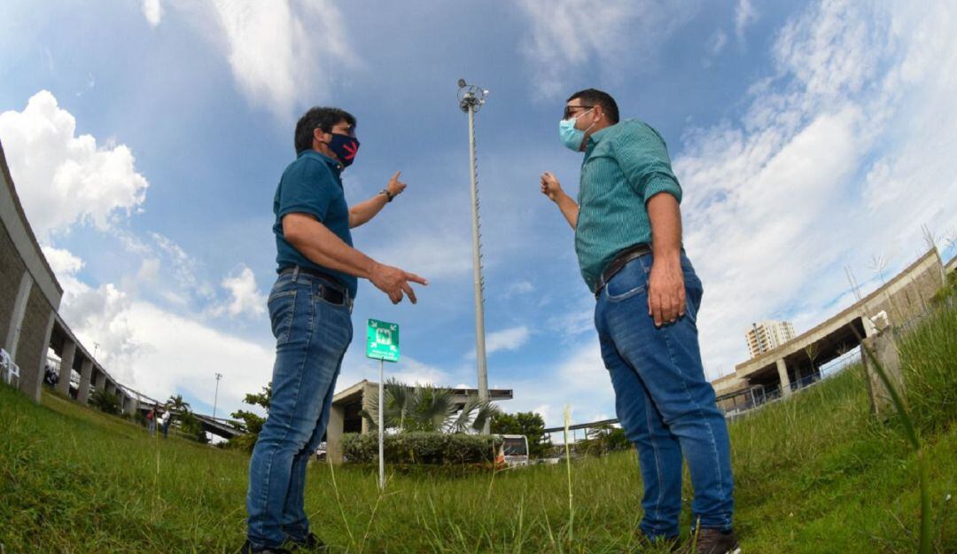 También se incluye la iluminación de las estaciones y el restablecimiento de la energía en la estación Santa Lucía, que fue vandalizada.