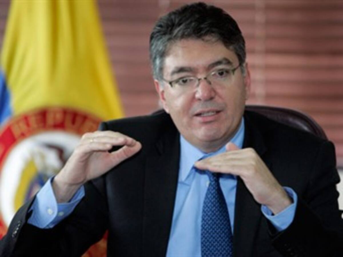 Colombia tramita un acuerdo internacional de información tributaria con Estados Unidos