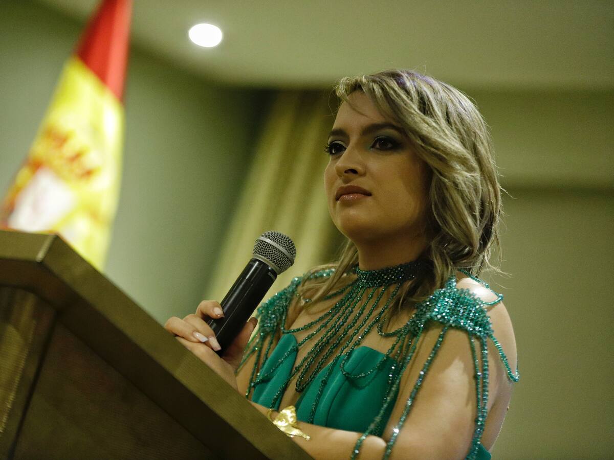 Todo el mundo sabía dónde estábamos: Andrea Petro sobre “desaparición” del presidente en Francia