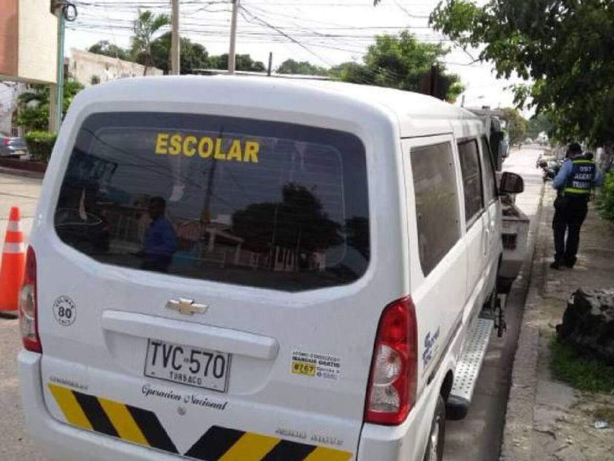 Transportadores escolares claman ayuda ante falta de ingresos