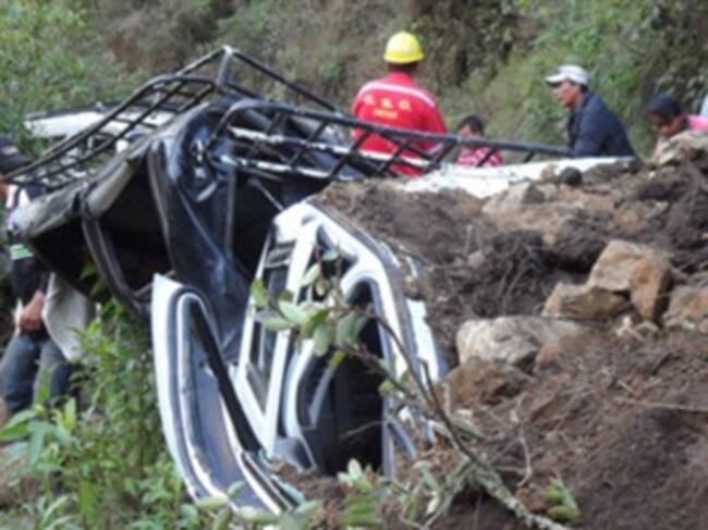 Foto: Alud de tierra en la vía de Huila / El Tiempo