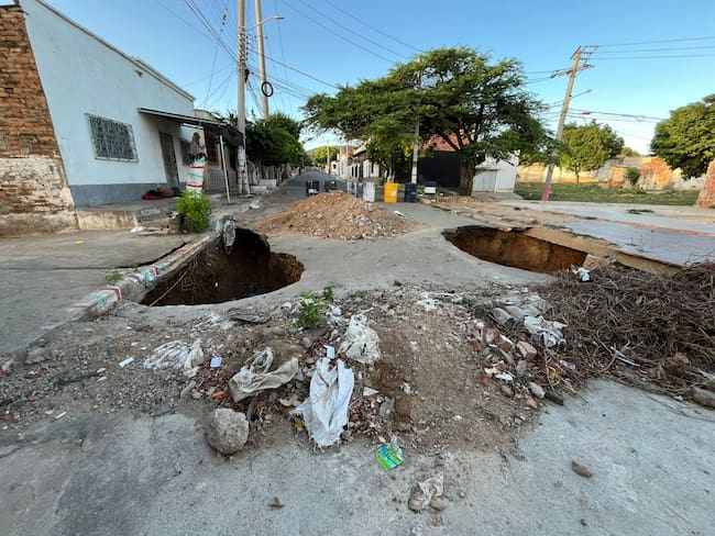 Daño vial en el barrio Santander de Cúcuta. / Foto: Caracol Radio Cúcuta.