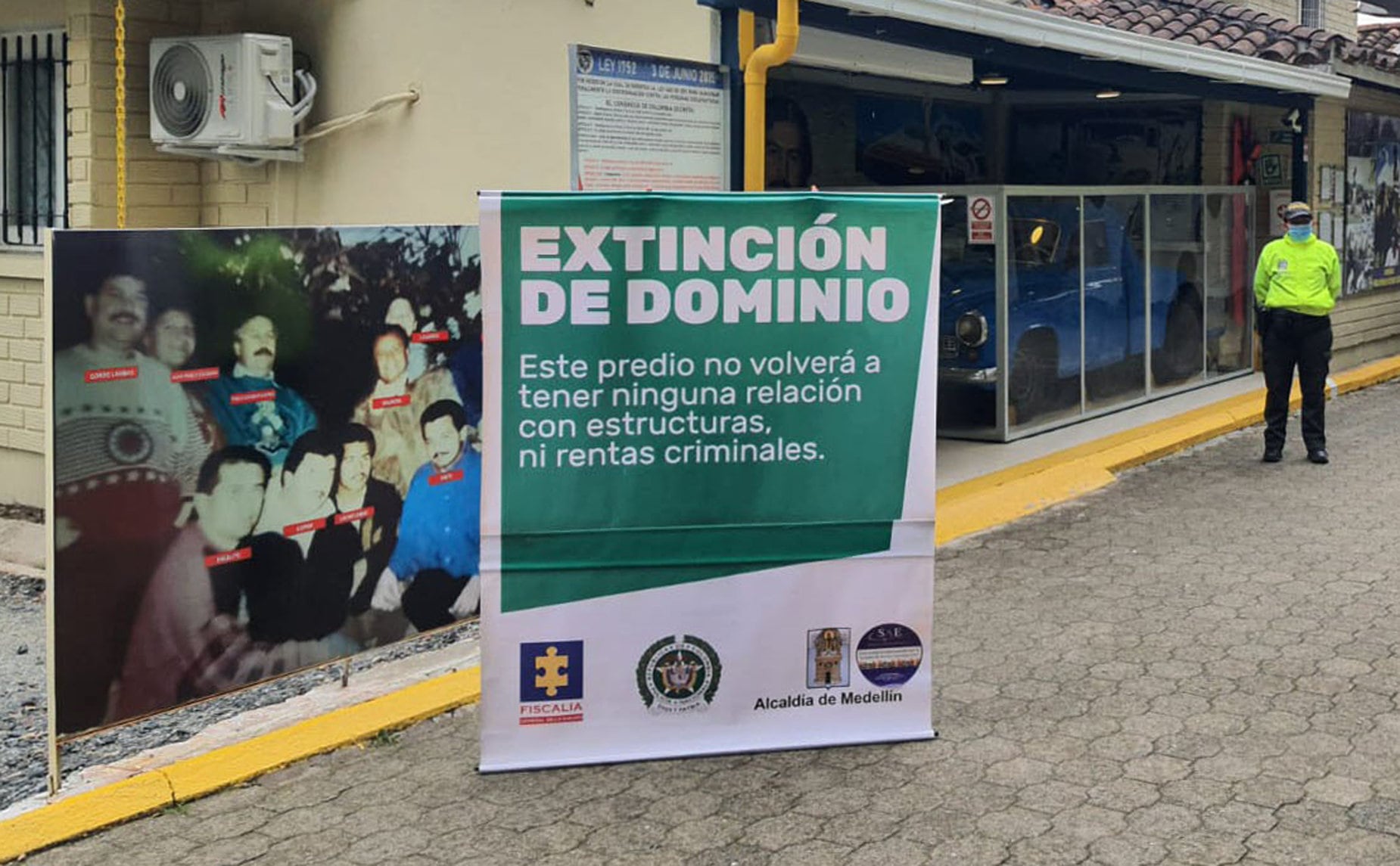 AME8940. MEDELLÍN (COLOMBIA), 20/10/2023.- Fotografía cedida por la Fiscalía de Colombia donde se observa el "museo" privado del narcotraficante Pablo Escobar, en Medellín (Colombia). La Fiscalía colombiana ocupó con fines de expropiación un inmueble que perteneció al extinto capo del cartel de Medellín, Pablo Escobar, y en el que funcionaba un "museo" de ese jefe del narcotráfico muerto hace 30 años en una operación policial. EFE/ Fiscalía De Colombia /SOLO USO EDITORIAL/SOLO DISPONIBLE PARA ILUSTRAR LA NOTICIA QUE ACOMPAÑA (CRÉDITO OBLIGATORIO)