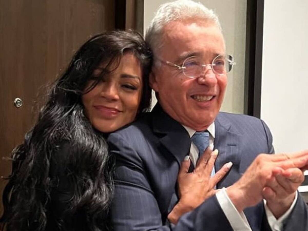 Uribe dedicó versos a Marbelle y ella le cantó unas canciones en cumpleaños