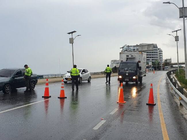 Inmovilizan más de 390 vehículos durante el toque de queda en Cartagena